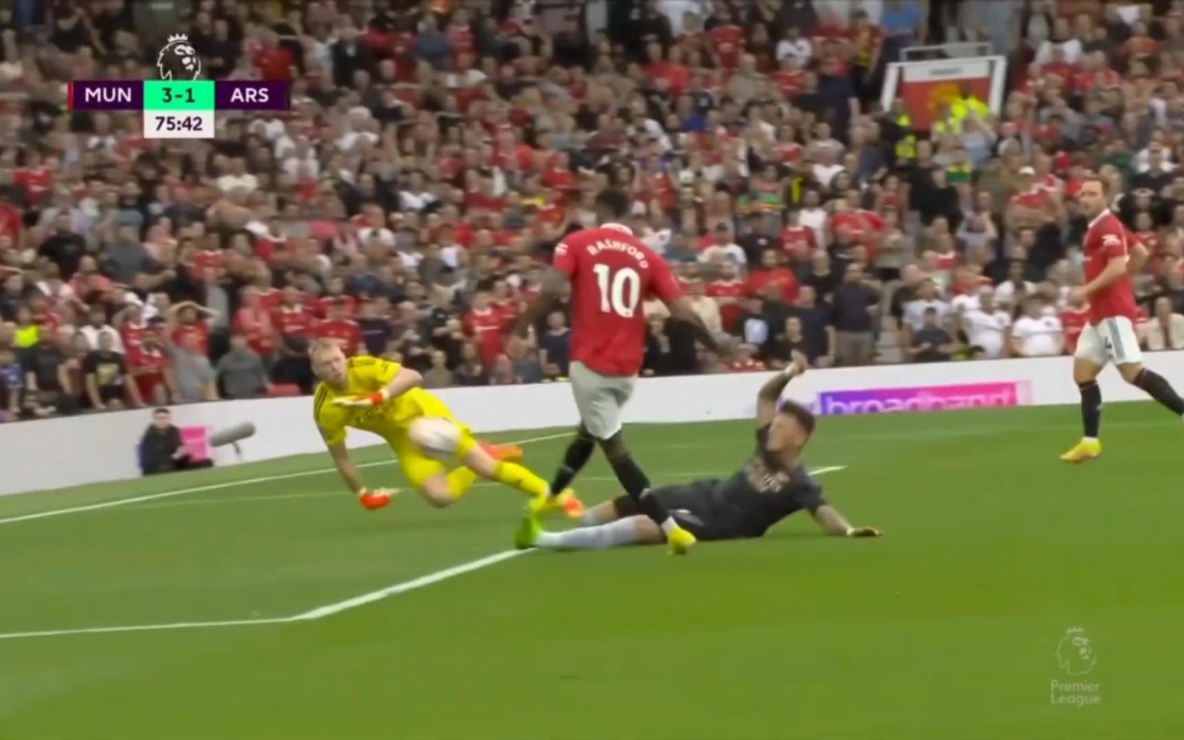 雷火电竞官网-曼联的不败纪录终结，需要吸取教训总结经验